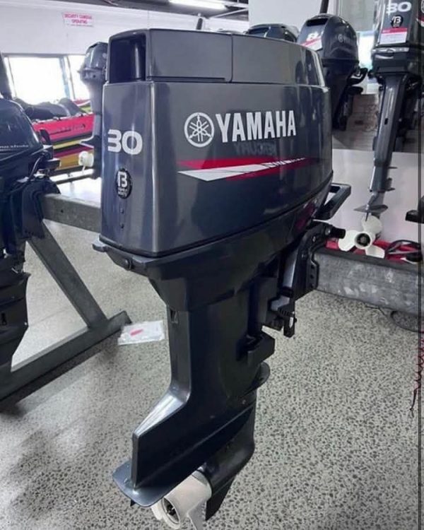 2014 Yamaha 30DMHS 3 stroke engine - Image 3